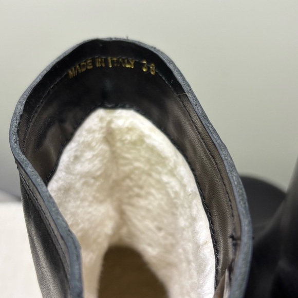 Swedish Hasbeens Black Leather Winter Boots with Crepe Sole - Picture 5 of 11